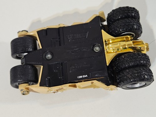 Mattel Hot Wheels 2011 Batman Begins Tumbler Tanque Camouflage BCJ76 - Picture 5 of 5