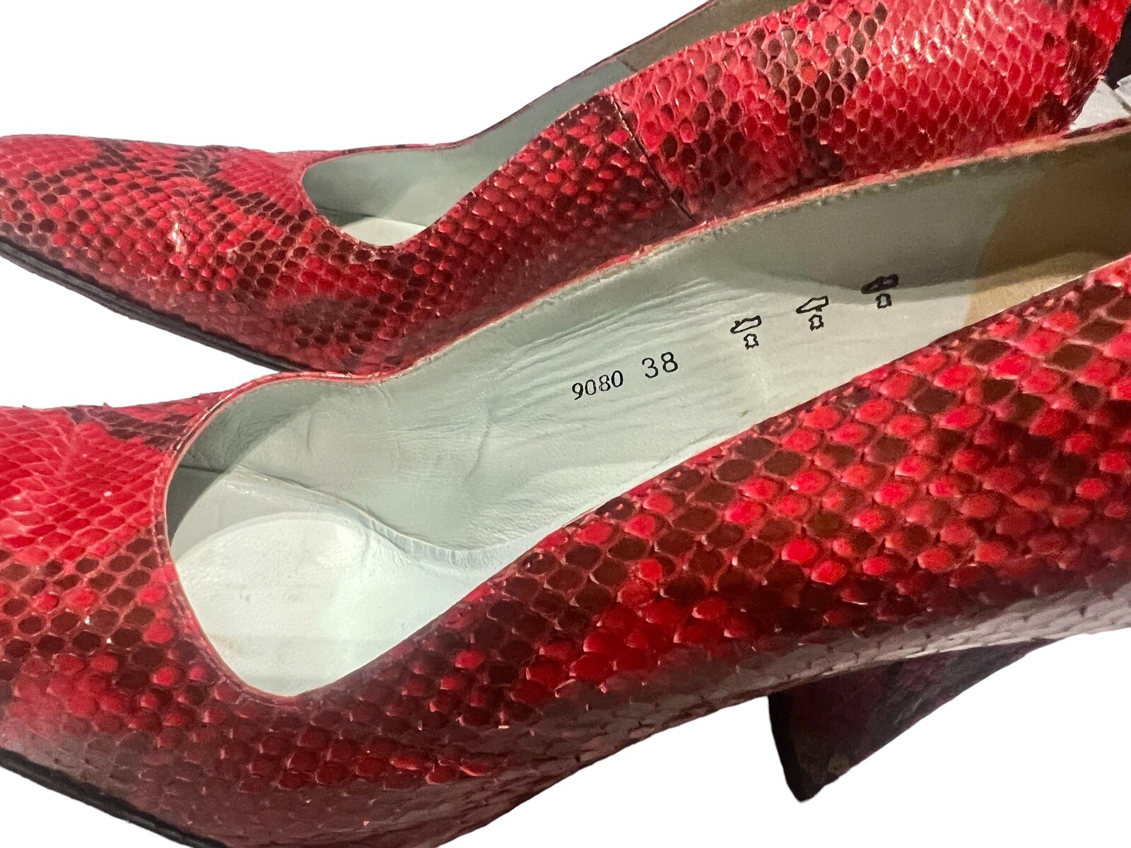 Free Lance red python effect pump heels in 38 - image 3