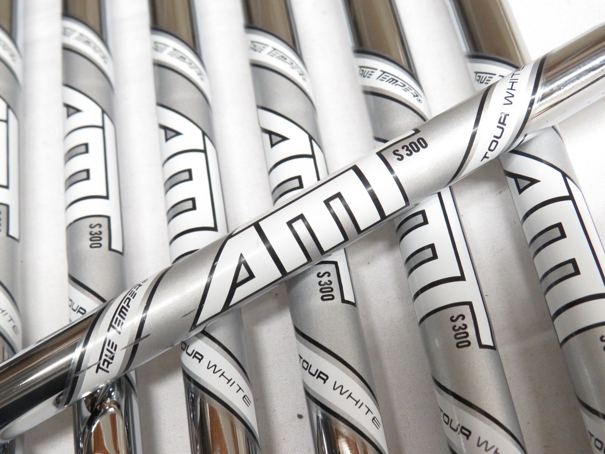 Set De Fers Titleist T100 Forged - 4-PW - Shafts AMT S300 Stiff - Poignées GP Velvet - Occasion
