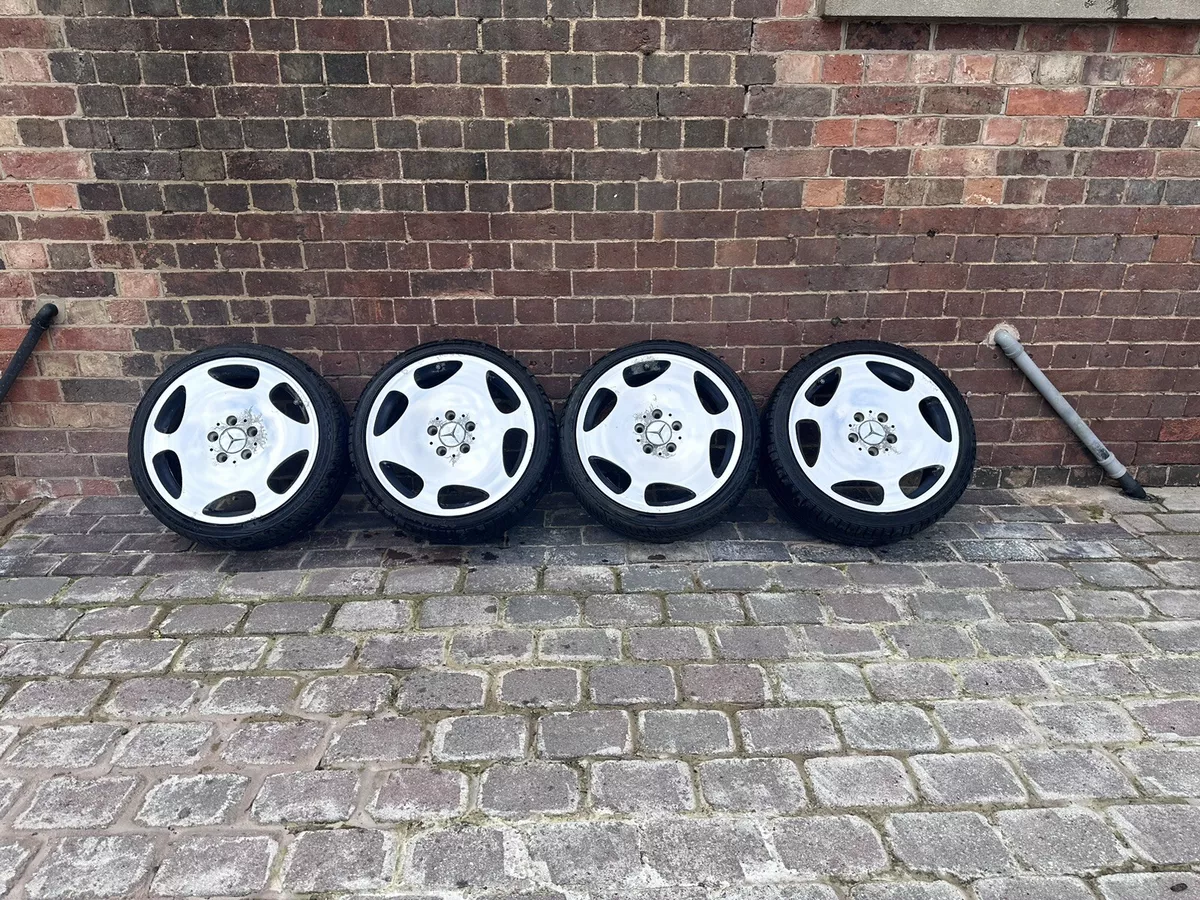 Genuine Mercedes SEGIN Polished Alloy Wheels SET 8j 17 190e W124 W210 W220