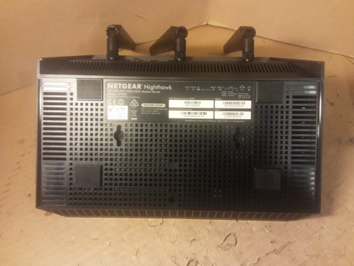 NETGEAR Nighthawk D7000 WiFi Modem Router - AC 1900, dwuzakresowy + ALT PSU - Zdjęcie 11 z 16