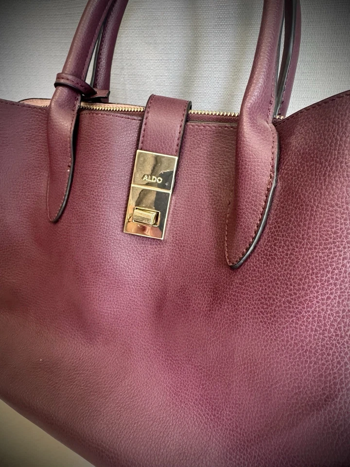 Bolso de Mano Aldo de Cuero Borgoña Foto 2 de 4