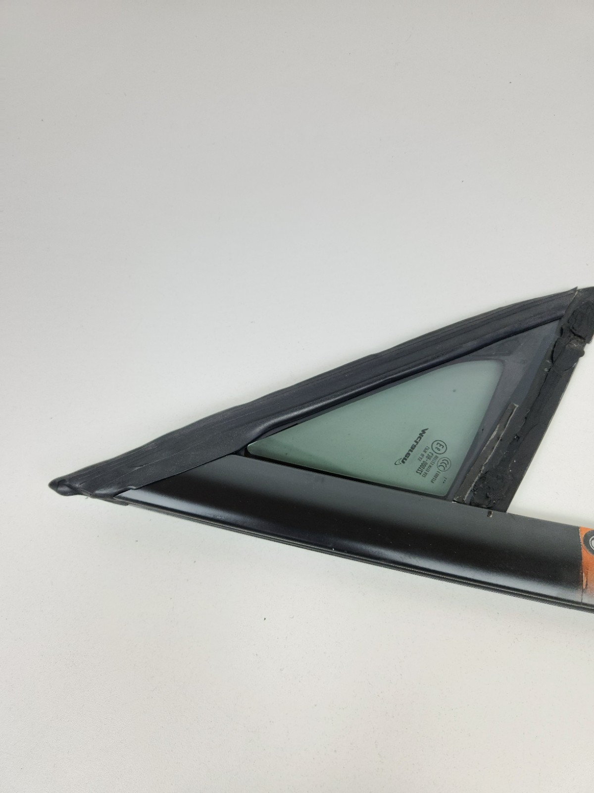 2015-2017 MCLAREN 675LT FRONT LEFT SIDE DOOR QUARTER CORNER WINDOW GLASS OEM