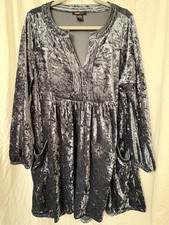 Robert Louis Blue Velvet Dress With Pockets. Size 2X. ￼