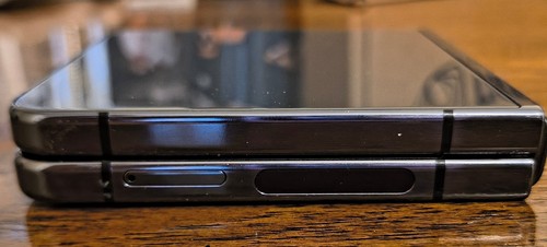 Graphite Samsung Galaxy Z Flip 5, Unlocked | 512GB | Clean ESN, REPAIR OR PARTS - Zdjęcie 8 z 11