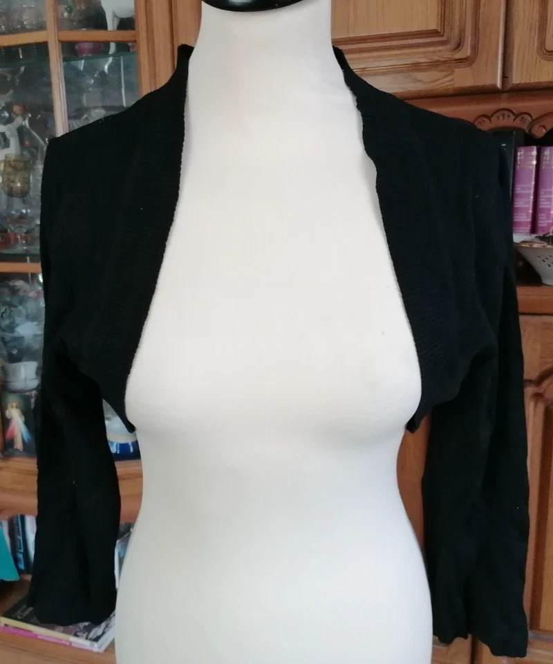 Kurze Strickjacke Bolero "Zero* Gr. 42 Schwarz - Bild 1 von 4