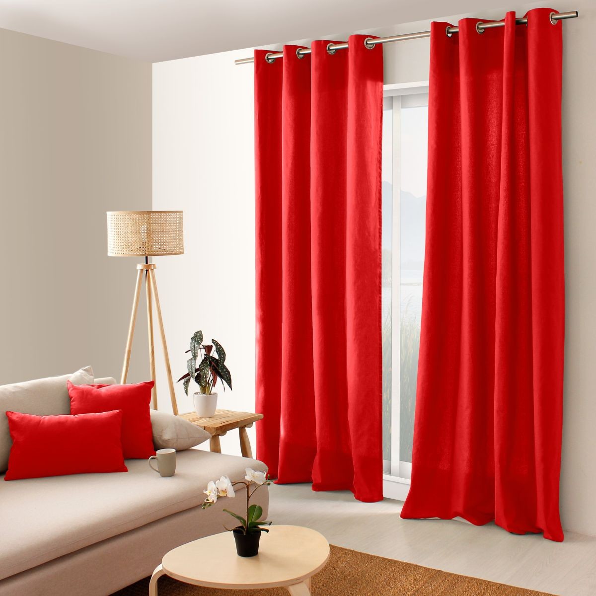 Rideau Panama rouge 135x240 pour réchauffer l'ambiance du salon