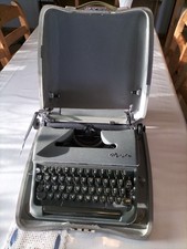 Olympia SM3 Schreibmaschine Orginal mit Koffer Vintage