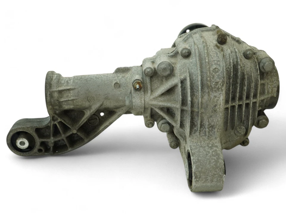 2013 - 2016 MERCEDES BENZ GL CLASS X166 DIFFERENTIAL CARRIER FRONT A1663300300 - Image 4 of 4