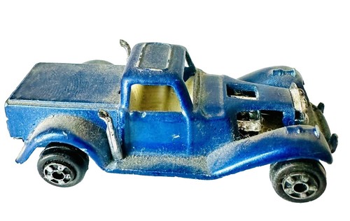 Zylmex Zee Toys Toyota High Roller Basher Pickup, P395, Red