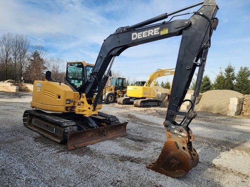 2013 John Deere 85D Excavator, 4,206 JRB Hydraulic Coupler - Picture 2 of 12