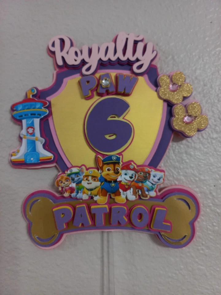 Bolo de aniversário holográfico e personalizado para cachorrinhos rosa topper pata para filhotes - Imagem 3 de 4