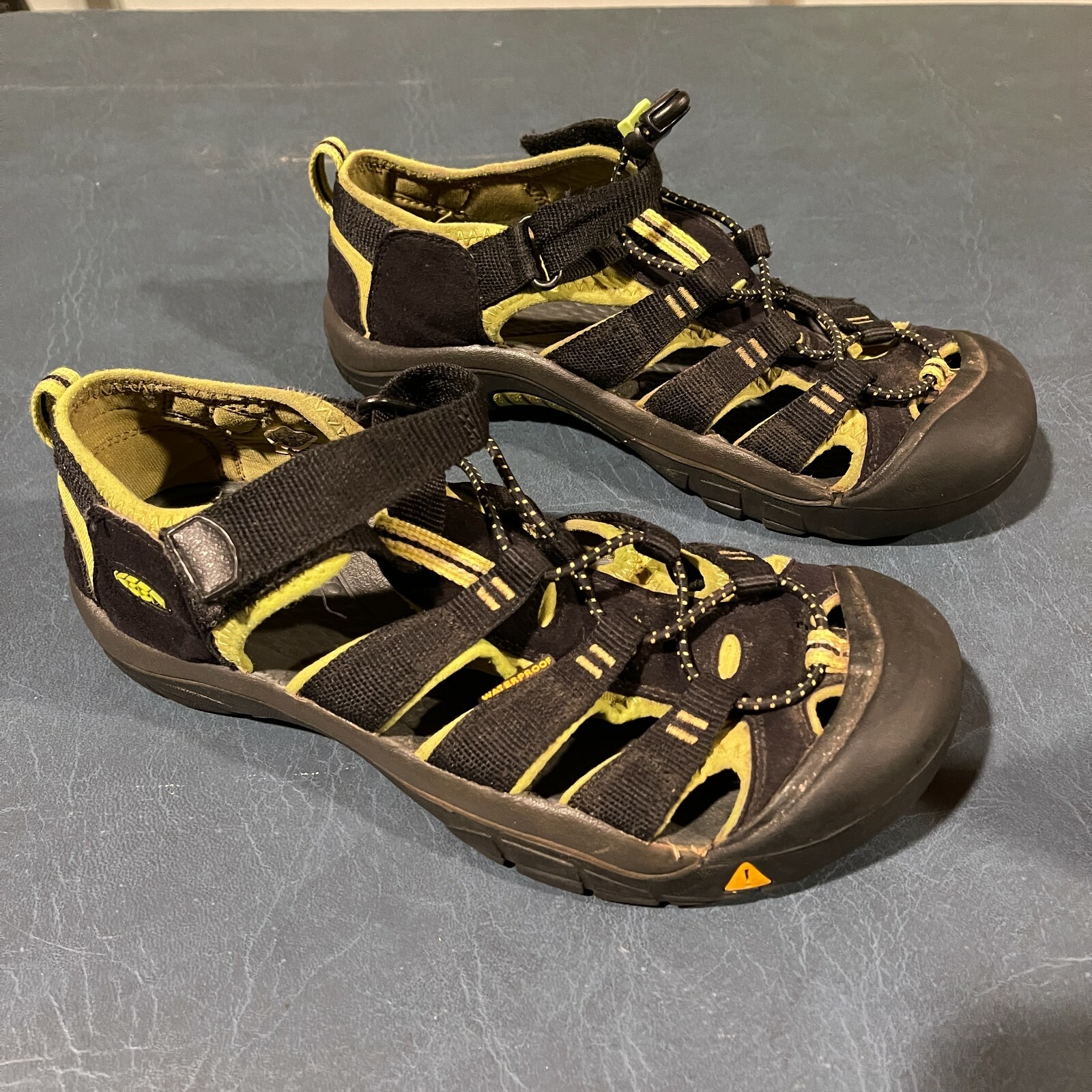 Sandali impermeabili KEEN taglia 6 marrone giallo