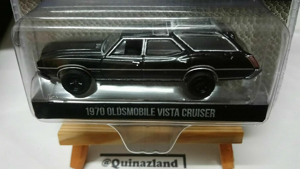 Greenlight Black Bandit 1970 Oldsmobile Vista Cruiser (NG44) - Photo 2/2