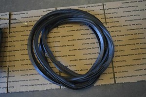 2000 2001 2002 2003 2004 TOYOTA TUNDRA PASSENGER DOOR WEATHERSTRIP EXT