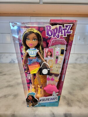 Bratz Selfie Snaps SASHA Doll Wave 1