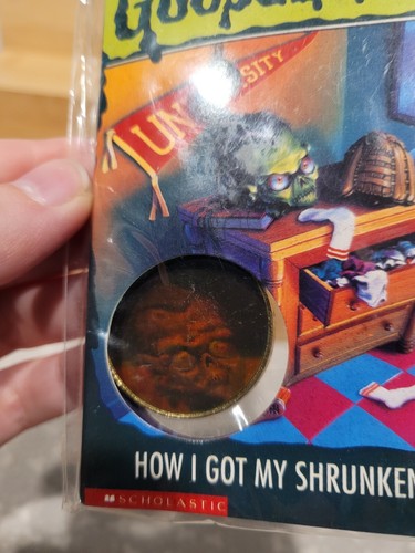VTG Goosebumps Shrunken Head Necklace Taco Bell Cuddles Hamster Skull Mummy Lot - Picture 3 of 19