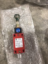 ALLEN BRADLEY 802C-E53M6B PULL SWITCH 10AMP Surplus