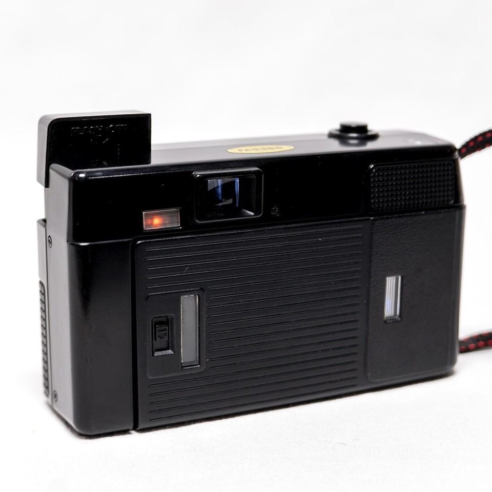 ⭐ Nikon L35AF2 L35 AF2 Pikaichi 35mm Point and Shoot Film Camera