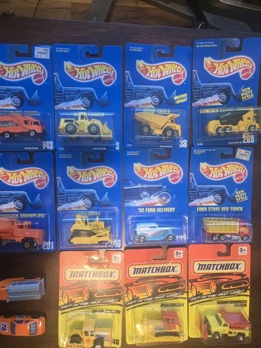 Unopened '90's  Hot Wheels and Matchbox Lot of 11 Vintage Collectible