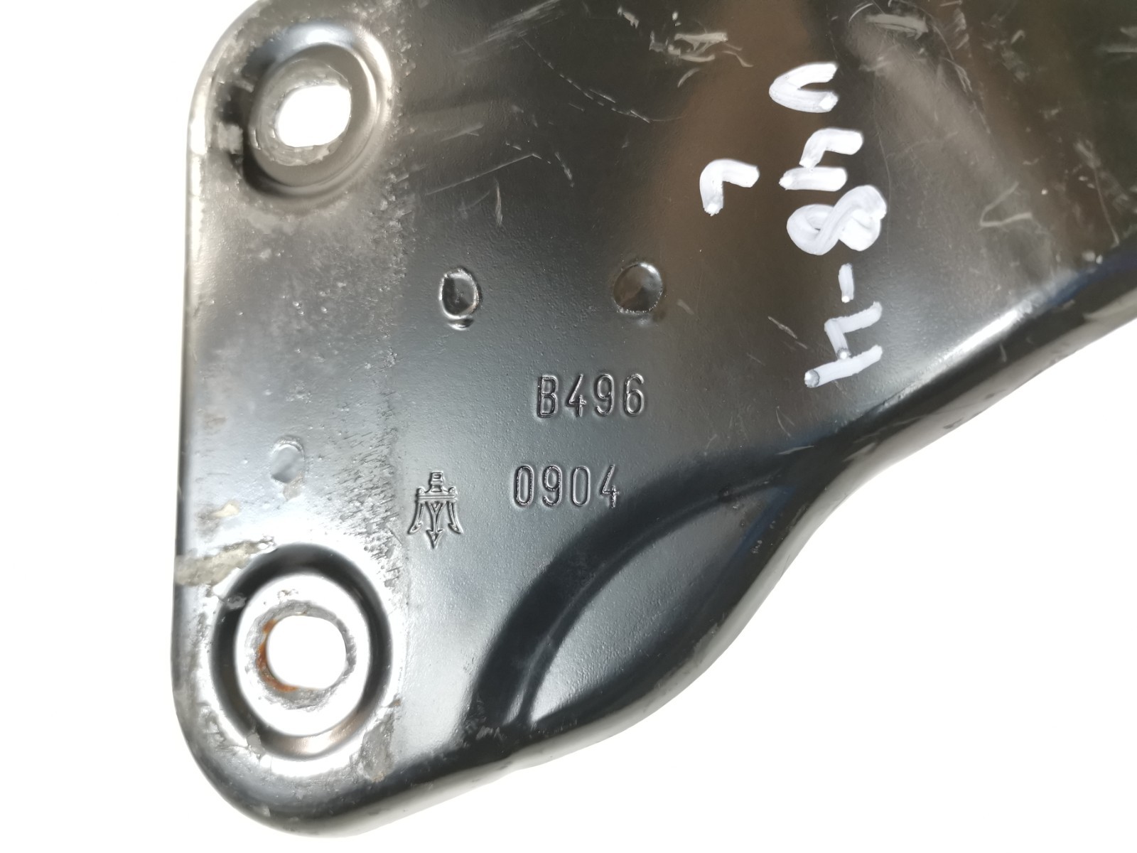 Maserati Ghibli S Q4 2014 Front Left Radiator support