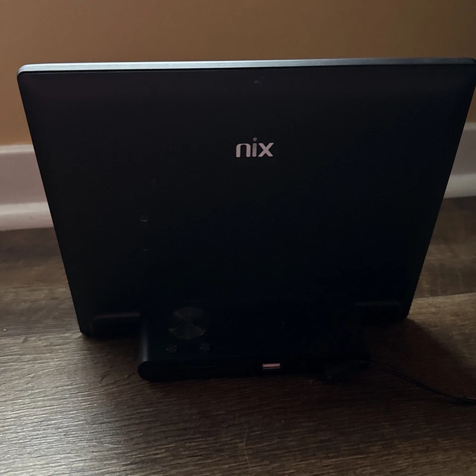 Nix 10 Inch Digital Frame - X10G with Hu-Motion Sensor - Tested - Image 3 of 4