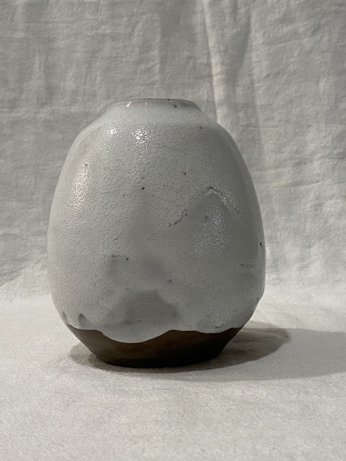 JUGTOWN Chinese White Stoneware NC Pottery Vase (Very Nice)