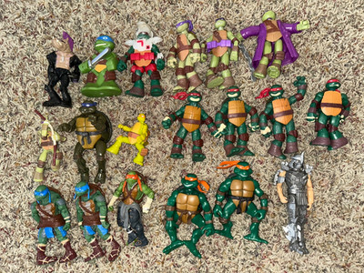 19 Teenage Mutant Ninja Turtles Figure Leonardo Half Shell  Mikey 2012-2014