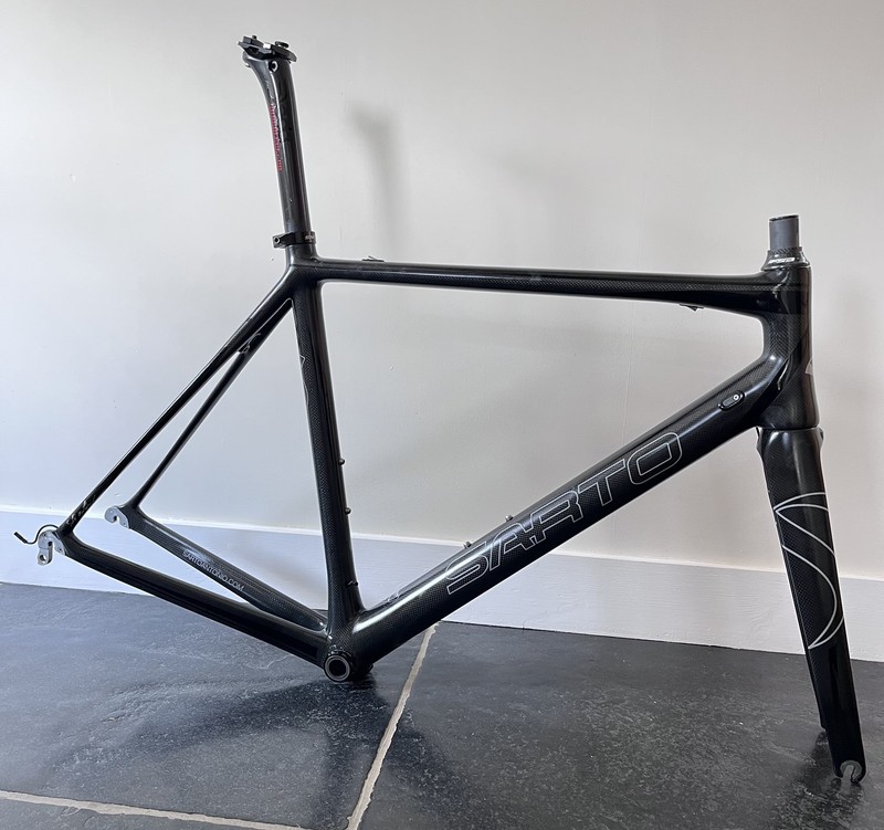 Sarto Dinamica Carbon Frame 2016 56cm Rim Brake carbon weave finish immaculate