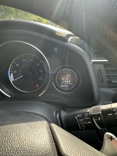 Honda Jazz automatic se navi 1.3 2016 - Picture 2 of 9