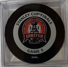 2002 STANLEY CUP FINALS GAME 5 NHL OFFICIAL HOCKEY GAME PUCK - INGLASCO BETTMAN