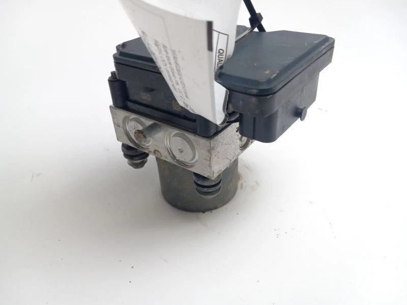 Ford Taurus Sel 2016 freno antibloqueo ABS Foto 3 de 4