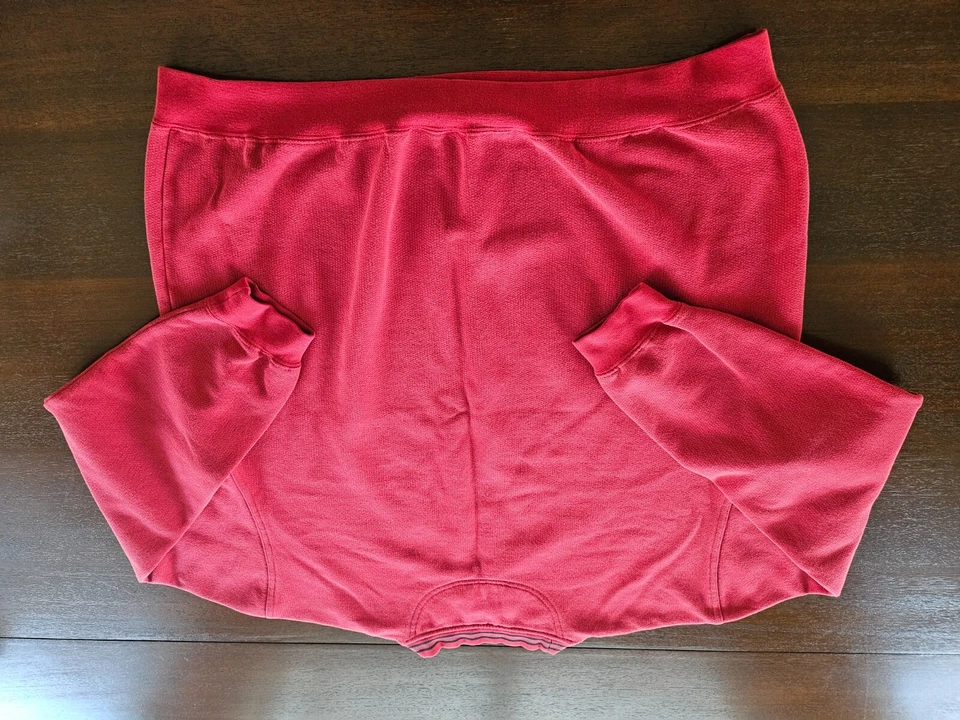 Sudadera NORM THOMPSON Roja Cuello Redondo L escape de lo ordinario Foto 4 de 4