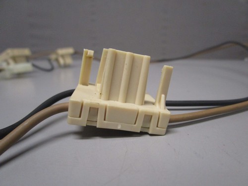 Whirlpool Range Spark Switch Harness 7450P128-60 W11246369 40T1505E4 ASMN - Picture 6 of 9