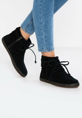 UGG Reid Bootie Size 7 | eBay