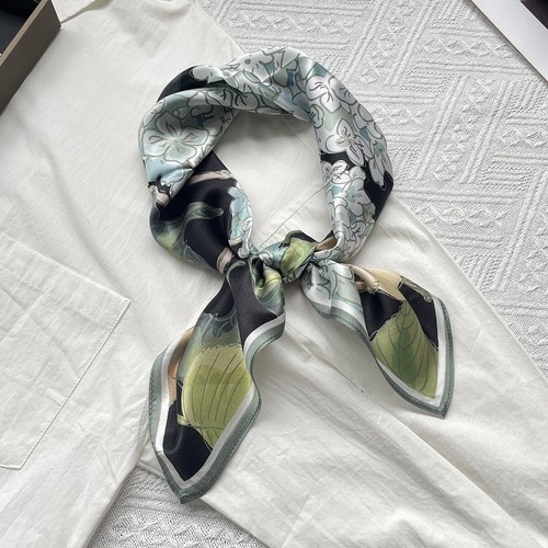Vintage Style 100% Silk Scarf For Women - Green Floral Square Bandana, 53cm
