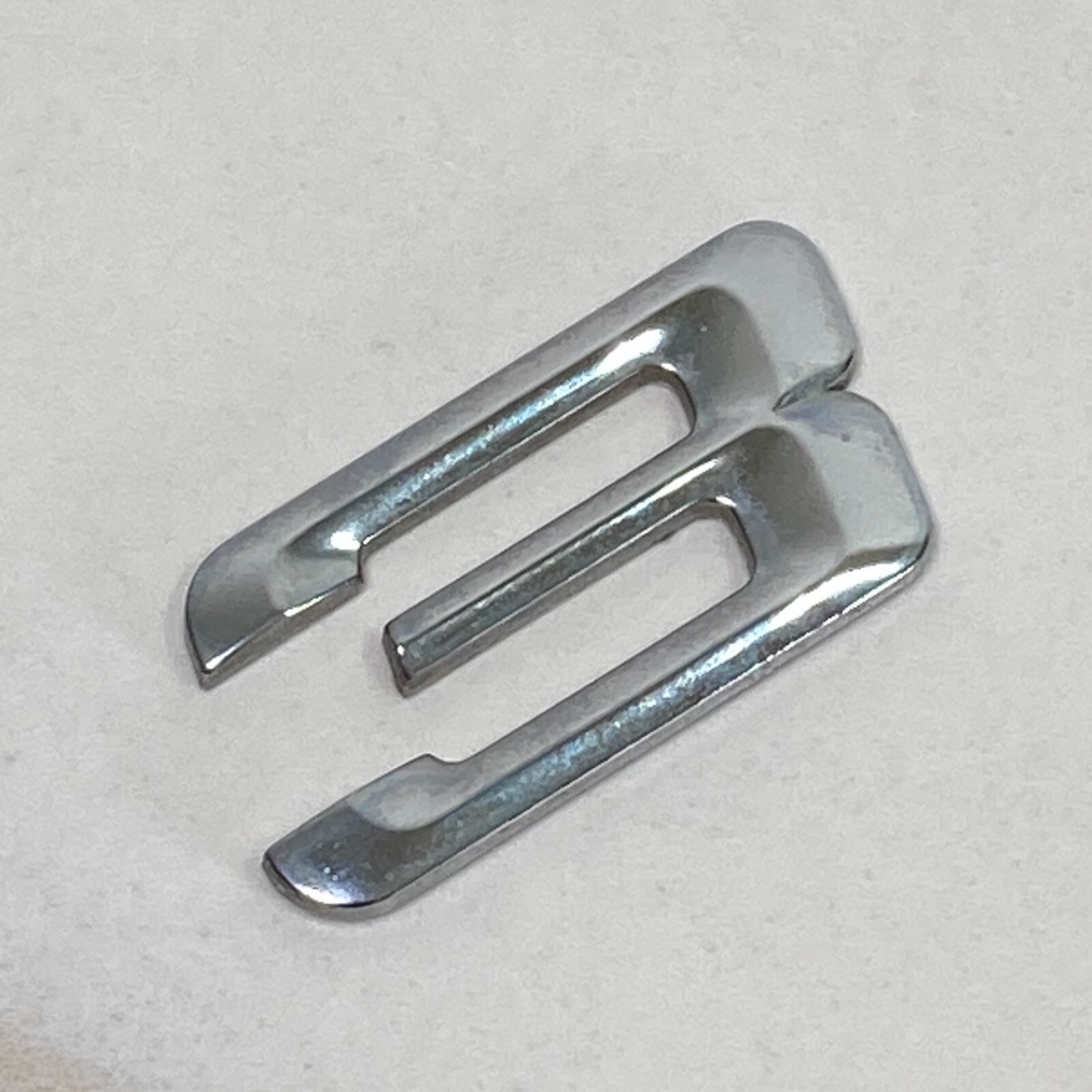 1998-2000 BMW 323i Emblem Logo Badge Number '3' Rear Tailgate Trunk Chrome