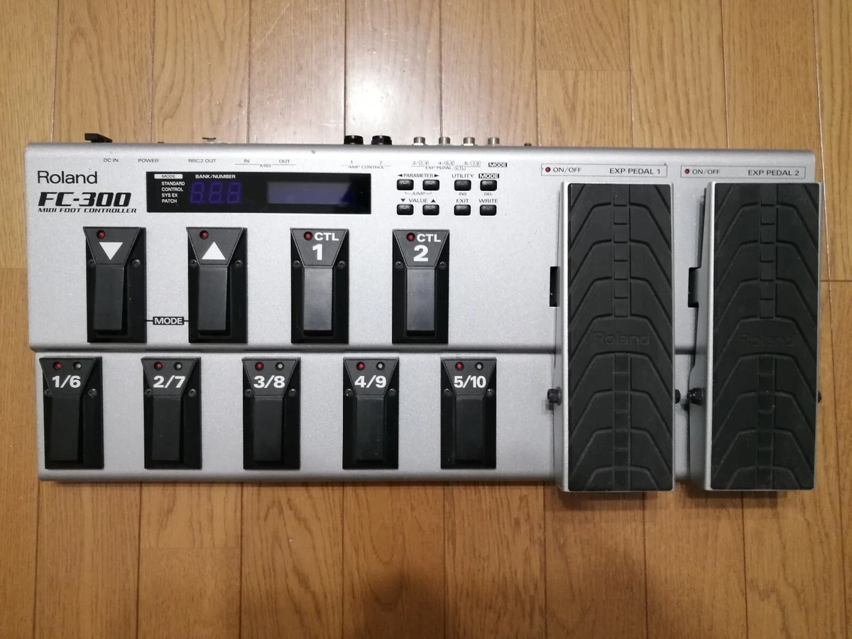 Roland FC-300 MIDI Foot Controller Two Programmable Expression