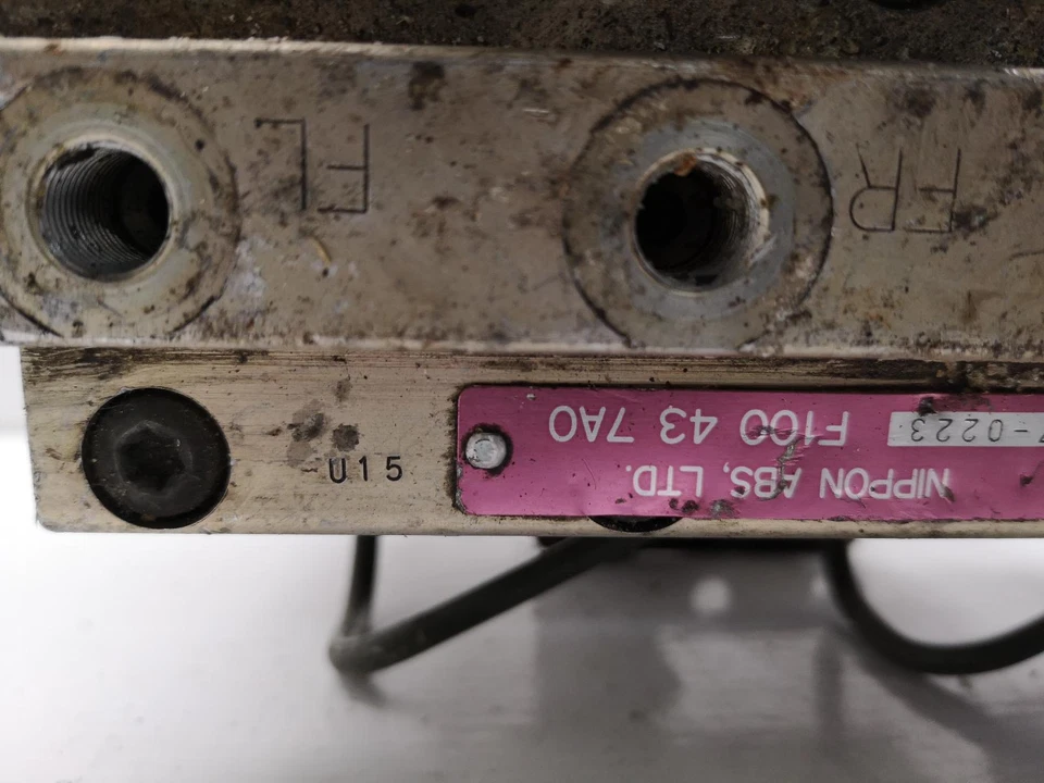 MODULADOR DE BOMBA ABS MAZDA RX7 MK2 1992 - 2002 70061 F100437A0 Foto 2 de 4