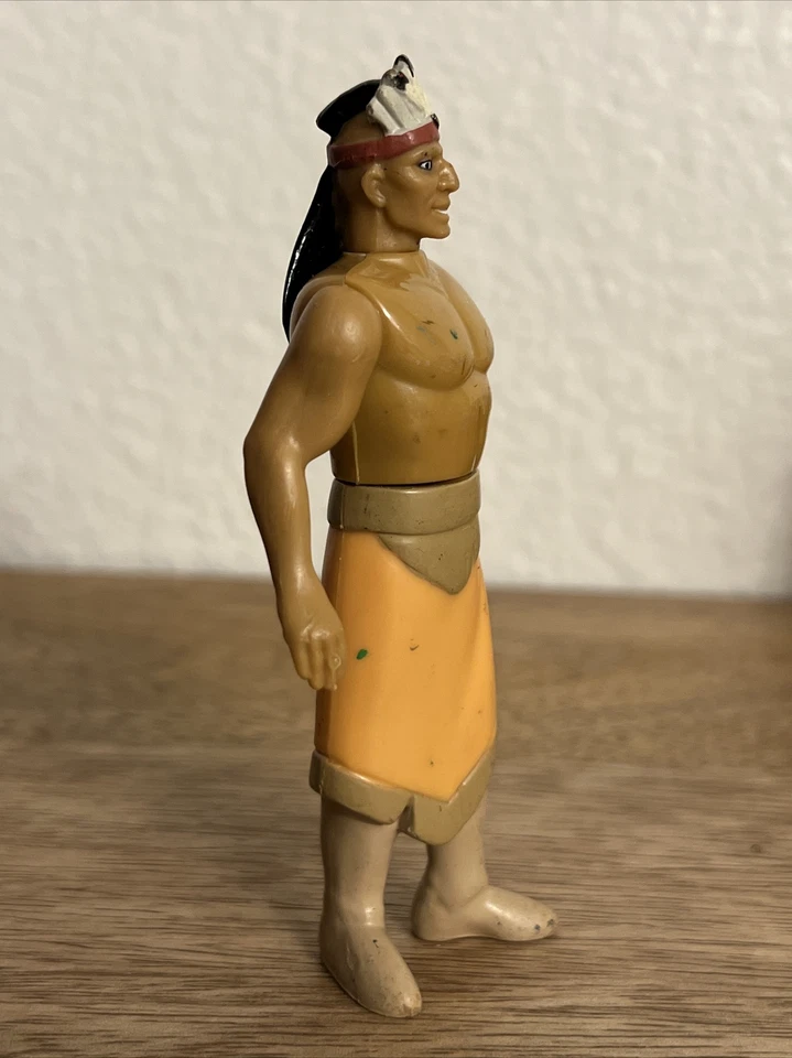 "Figura de acción de juguete de plástico Powhatan Pocahontas Disney 4,2""" Foto 3 de 4