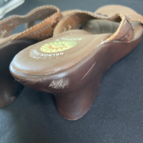 Earth Spirit Gelron 2000 Brown Leather Size 9 Wedge Sandals Shoes Flower Slides - Picture 5 of 9