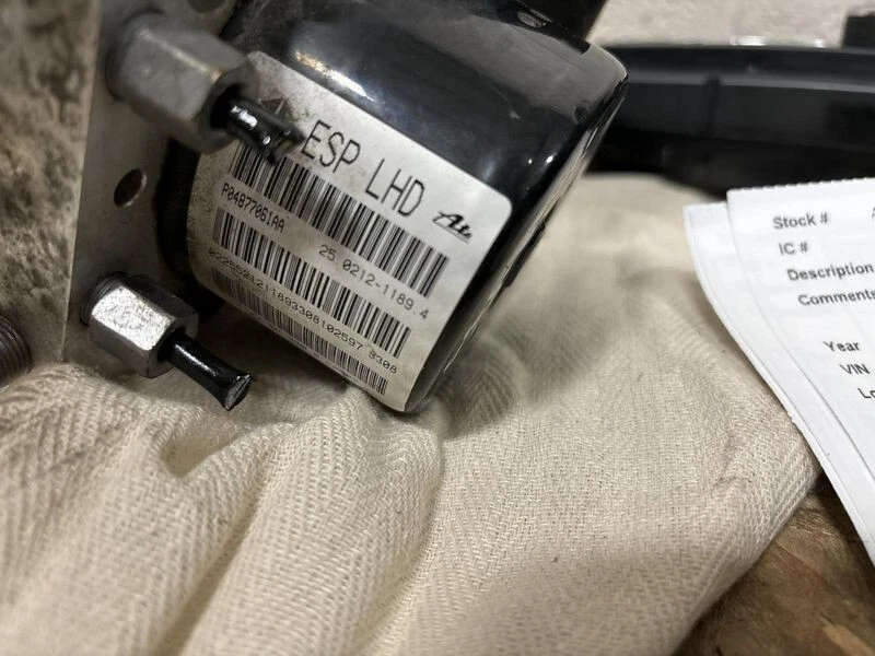 Chrysler Sebring 08-09 Avenger 2007-2009 bomba de freno antibloqueo TCS Foto 2 de 4