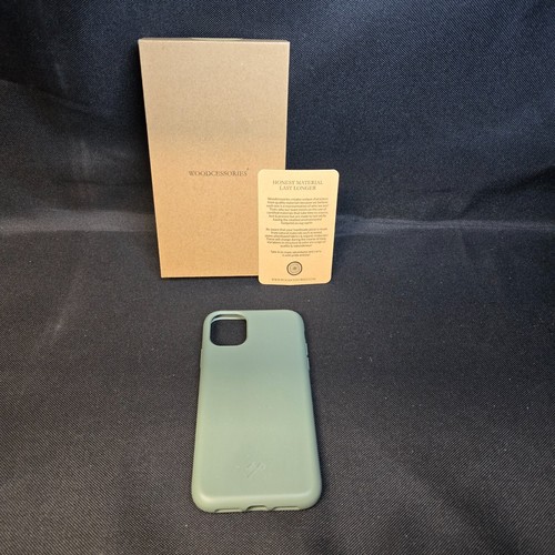 Coque Woodcessories Bio pour iPhone 11 Vert - Photo 4 sur 5
