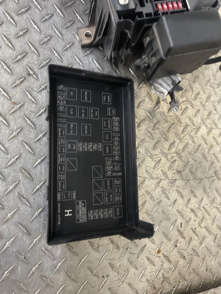 2005-2009 Toyota 4runner 4.7 V8 Engine Cleaner Box Assembly Tested Oem Foto 3 de 4