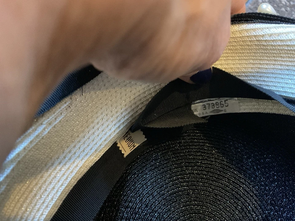 Lote 4 Sombreros Vintage Pluma Red Marrón Negro Terciopelo Cloche Pastillero Lana Unión Foto 4 de 4