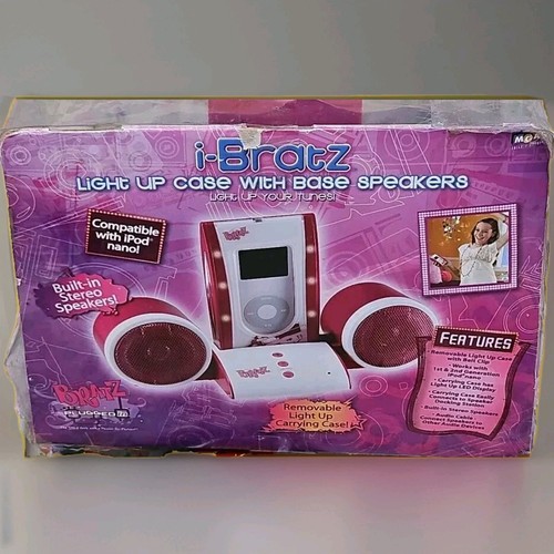 Vintage "i-BRATZ PLUGGED in" Light Up Case With Bass Speakers -For Ipod Nano-... - Picture 4 of 11