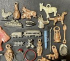 47 Antique /Vintage 1910’s -1950’s Crackerjack Toys, Gumball Machine Premium Lot — photo 5
