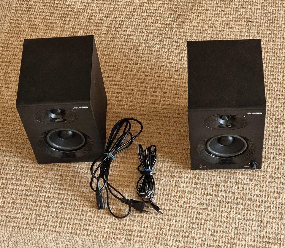 Alesis ELEVATE 4 - Bild 3 von 4