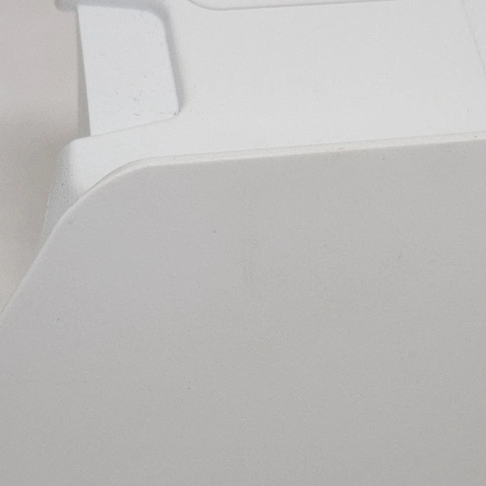 Razer Universal Quick Charging Stand For Xbox Controller - White - Missing Parts - Image 3 of 4