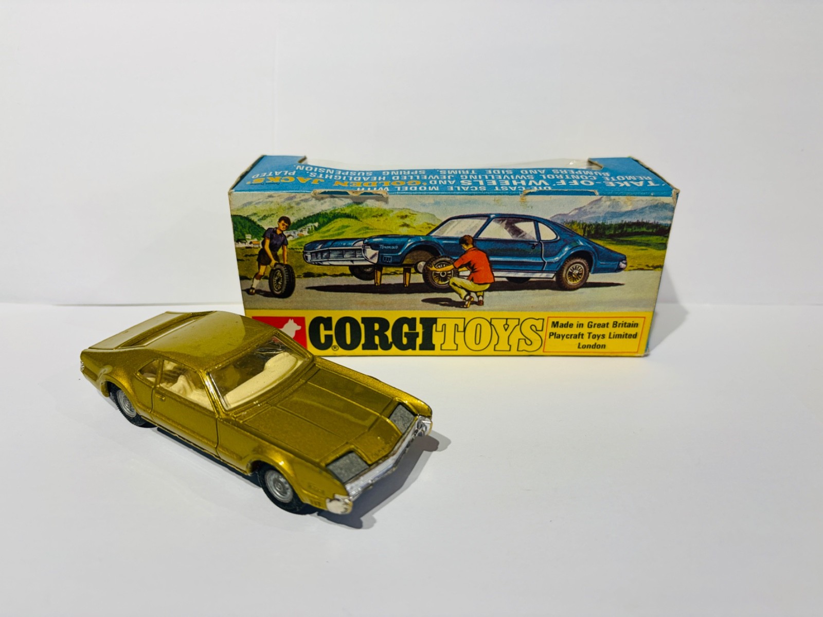 corgi 276, Oldsmobile Toronado - Free Price Guide & Review